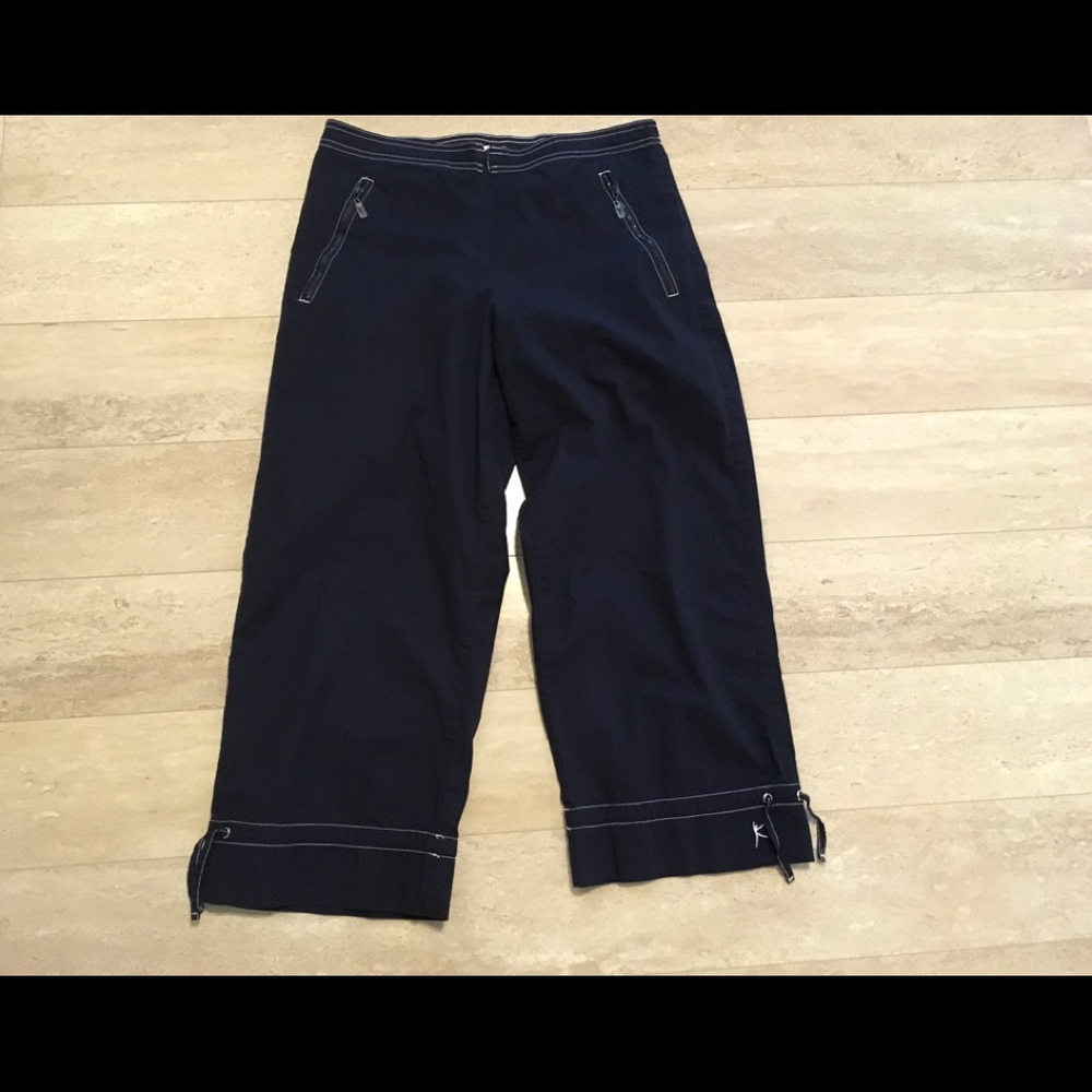 DANSKIN NOW CAPRI PANTS IN BLUE